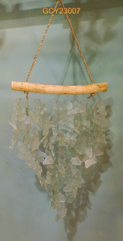 balihandicrafts.com - GCY23007 Glass Chime on wooden hanger